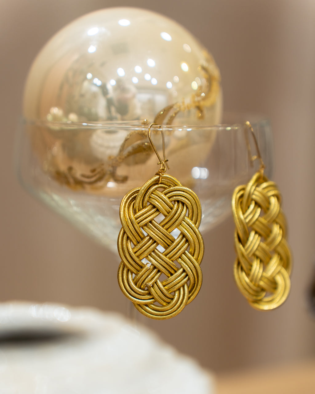 Boucles d’Oreilles Tressées Ovale – Doré Signature