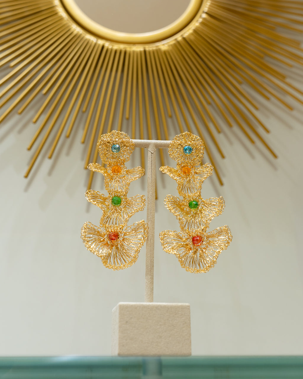 Boucles d’Oreilles Cascade Perles & Coquillages Dorés