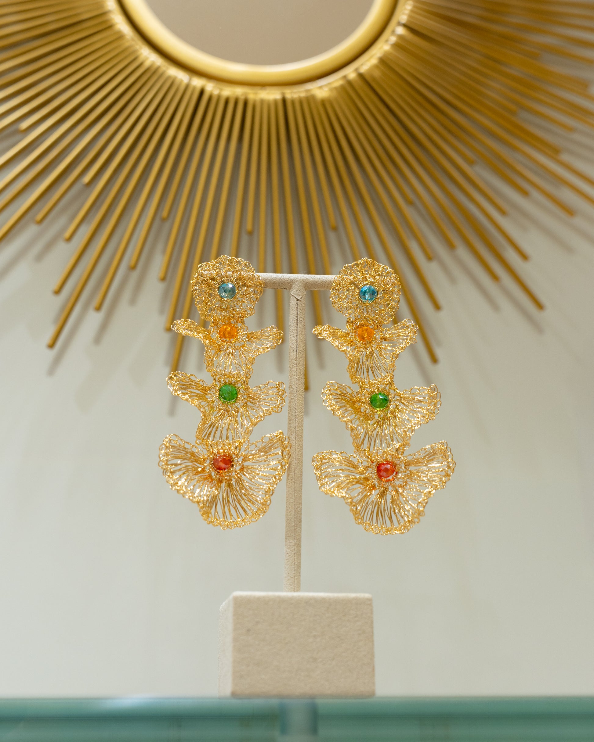 Boucles d’Oreilles Cascade Perles & Coquillages Dorés