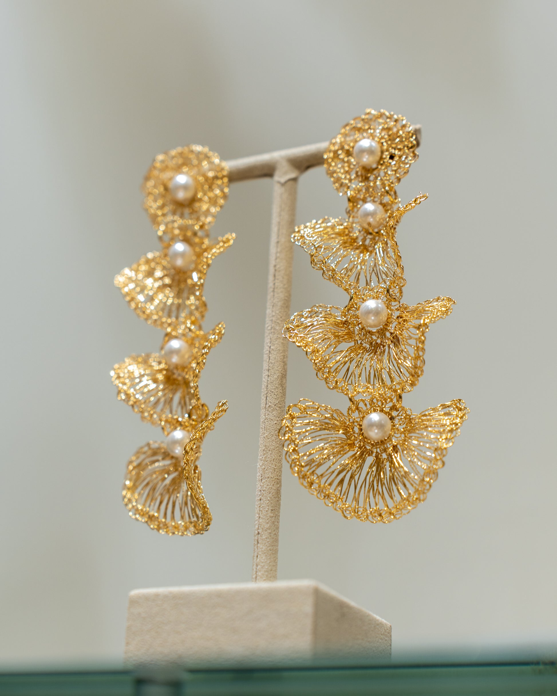 Boucles d’Oreilles Lavish – Cascade Dorée