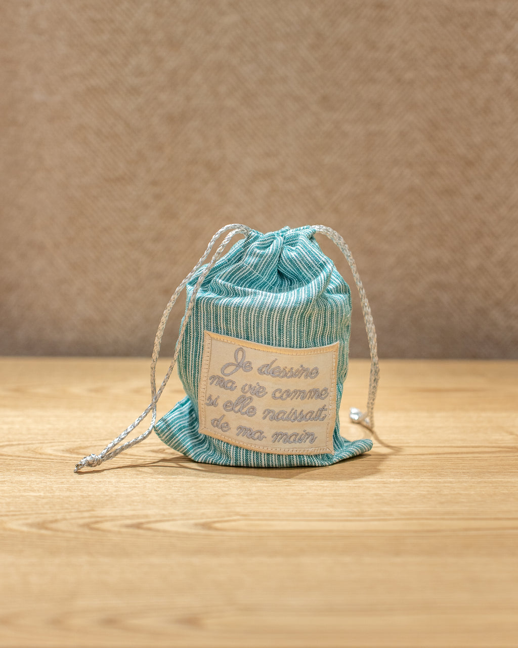 Bougie Énergétique "Je dessine ma vie comme si elle naissait de ma main"