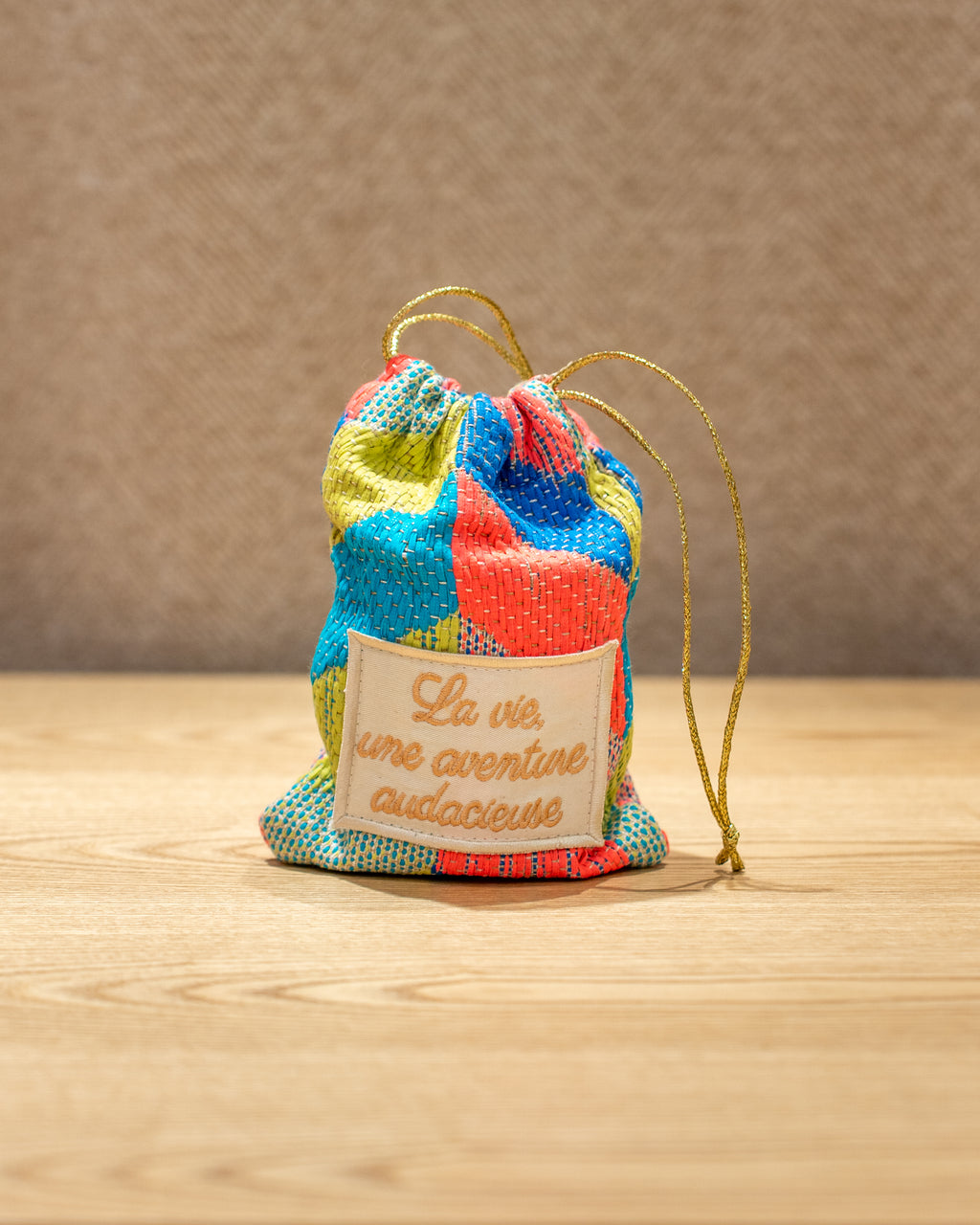 Bougie Énergétique "La vie, une aventure audacieuse"